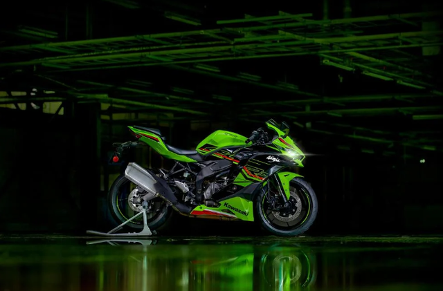 ĸ£鷢ȫ³ZX-4R-5.jpg